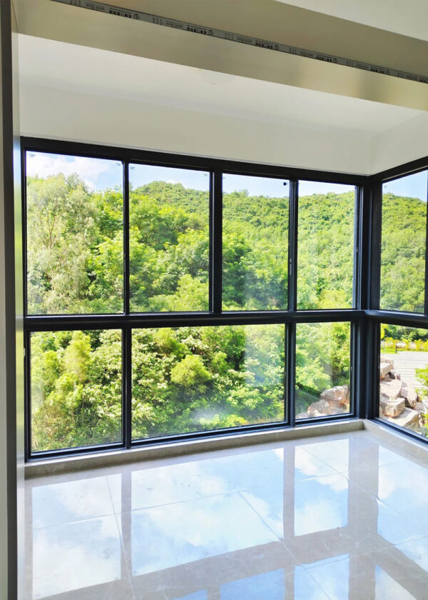 Aluminium slide window